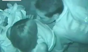 赤い稚魚の女の子を着た女の子 エロ 動画 女性 向け マッサージ