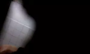 若い女の子が足を広げてオナニー 女 の エッチ 動画