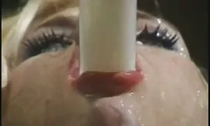 強制性と若いロシアの花嫁 女性 えろ 動画