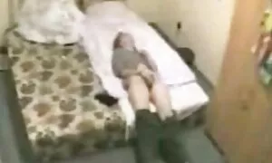 アジアとガールフレンドは輪姦に関与します。 無料 セックス 動画 女性 向け