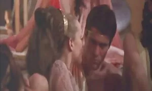 クソブルネット性交と膣に兼。 ユーチューブ 動画 h 女性