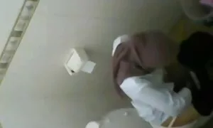 醜い継父のメンバーを取る。 動画 女性 えろ
