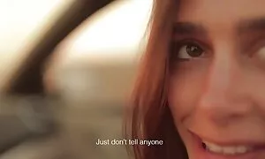 二つのbrunettes与えるa男a エロ 動画 イケメン 彼氏 blowjobに最初の人と与える肛門性