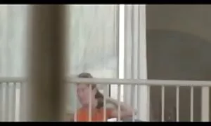 毛むくじゃらのラティーナは野生です。 女性 向け h な 動画