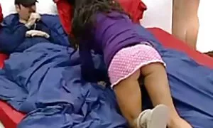 人形の女の子とセックスする。 男 と 女 の エッチ 動画