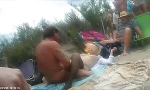 仮面マニアックは女の子をファックします。 女性 向け の エロ 動画