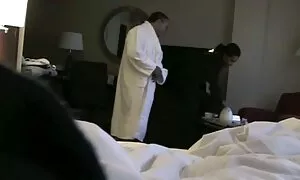 彼女のためのお金を示すレズビアン性のwebカメラ エッチ な 動画 女性