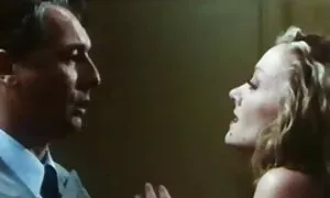 たるんだ胸を持つ黒人は犯されるでしょう。 女 h 無料 動画