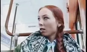 母親はセックスでクラスを見せます。 女の子 の 為 の 無料 エロ 動画