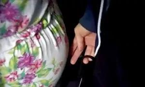 彼らの膣とお尻に入れ墨を取得する占い師をファックするクライアント。 女性 に 安心 エロ 動画