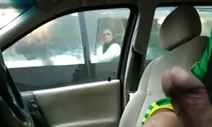 若いブルネット吸コックのためにan老人とドライブkukanの車 無料 アゲサゲエロ 動画