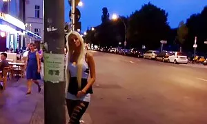 彼はpikaperにフェラチオを与え、パイロットのように乗る 女性 の ため セックス 動画