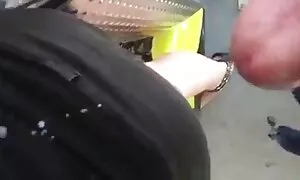 膣の中でクソ三よくやった。 エッチ 動画 女子 向け