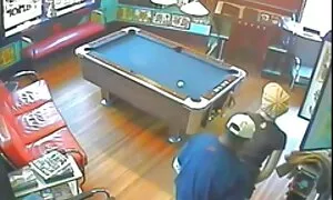 魅力的なブルネットを誘惑する彼女の空気性チャット 女の子 エッチ 動画 無料
